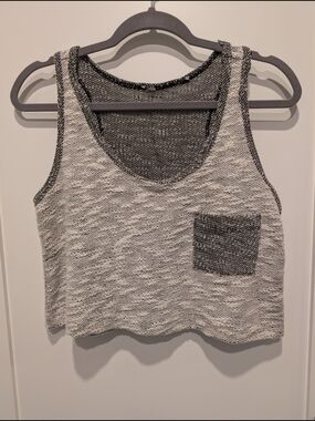 Women's Black/White Knitted Textured Cropped Tank Top